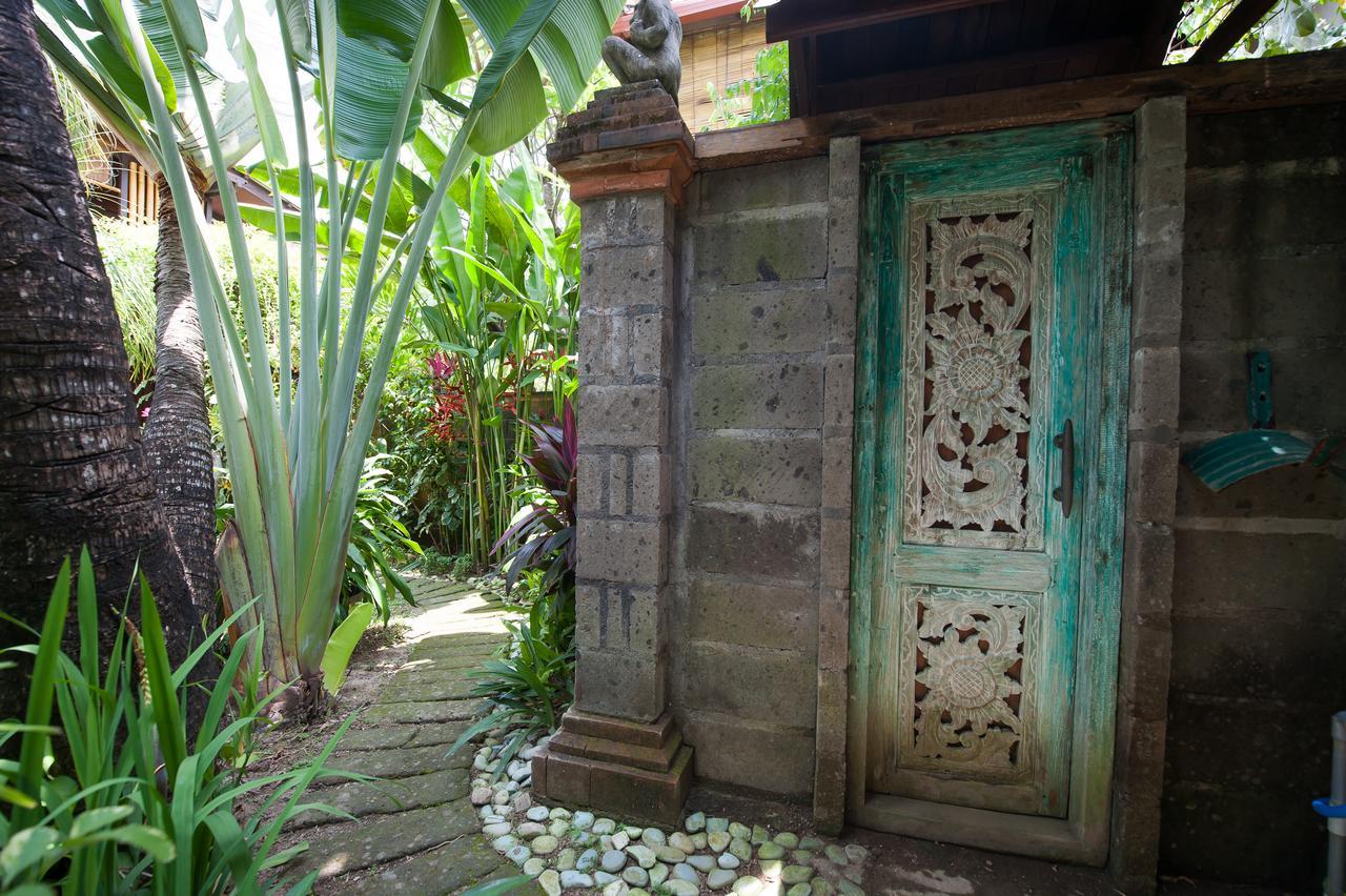 Pondok Agung Bed & Breakfast Nusa Dua  Exterior photo